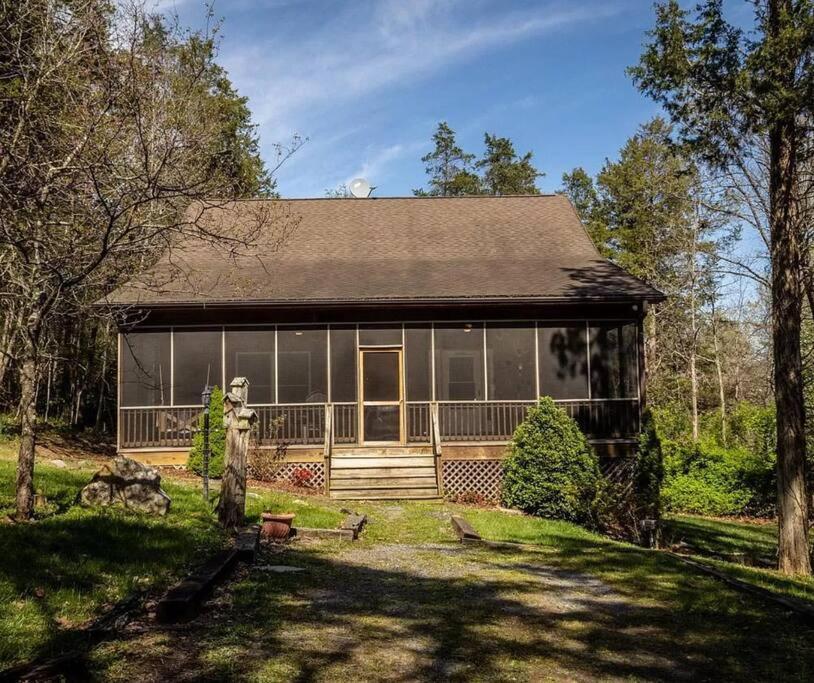 Cozy Cabin W/ Indoor Fireplace & Tranquil Views Luray Exterior photo